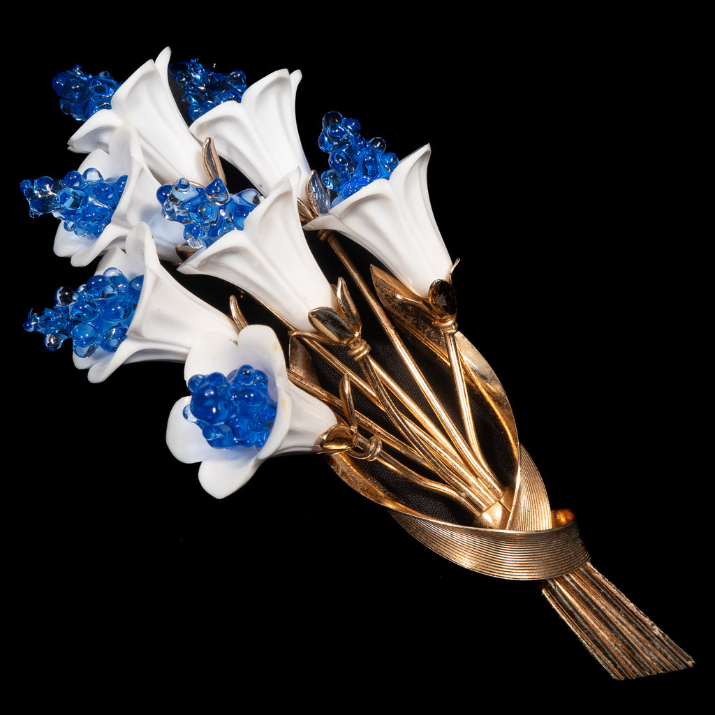 White and Blue Flower Brooch by Napier vintage - Rhinestone Rosie