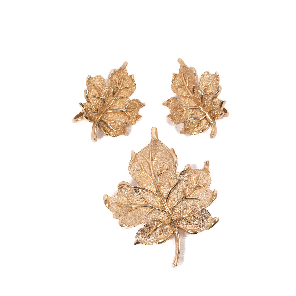 Trifari Leaf Brooch and Earrings Set vintage - Rhinestone Rosie