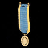 The National Society of Colonial Dames XVII Century Medal Brooch 14kt 5259 vintage - Rhinestone Rosie