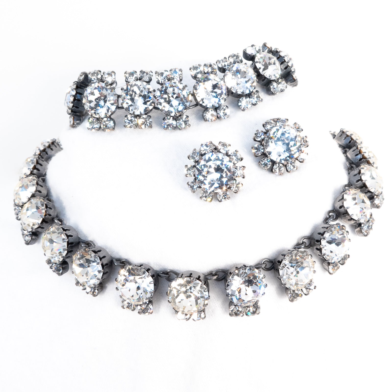 Top more than 237 rhinestone necklace and earring set
